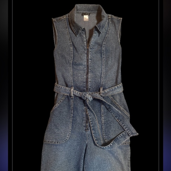 VENUS Women’s Off-Shoulder Zipper Front Denim Jumpsuit Size 8 - Picture 1 of 16
